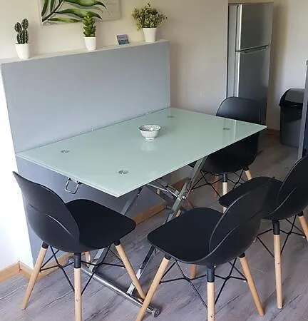 Dunkerque Centre 4 Personnes - Parking Gratuit- Apartament